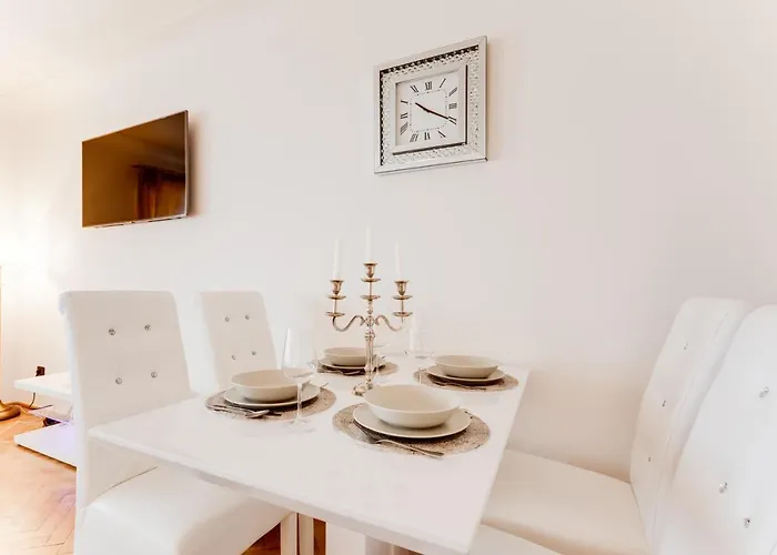 Apartamento Charles Bridge Royal - Castle District Praga