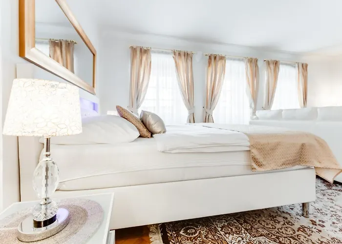 Apartamento Charles Bridge Royal - Castle District