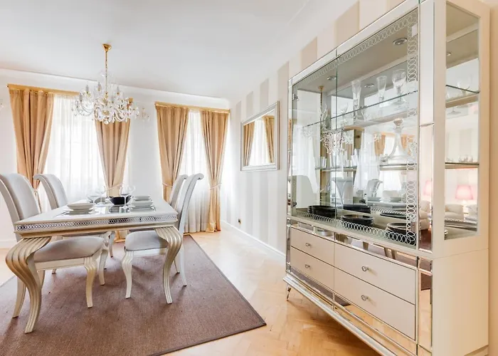 Charles Bridge Royal - Castle District Apartamento *