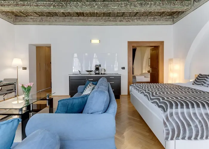 Apartamento Charles Bridge Royal - Castle District Praga