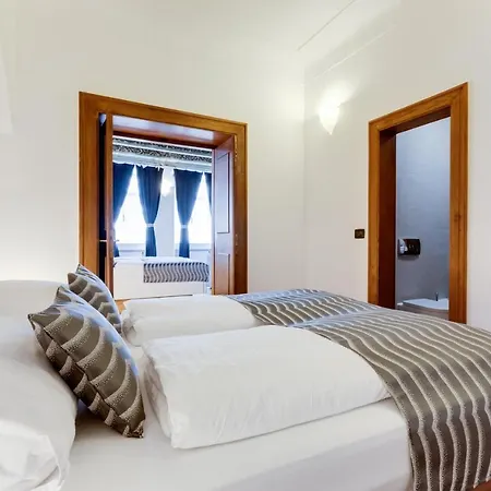 Appartamento Charles Bridge Royal - Castle District *