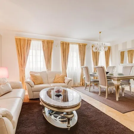 Apartment Charles Bridge Royal - Castle District Prague