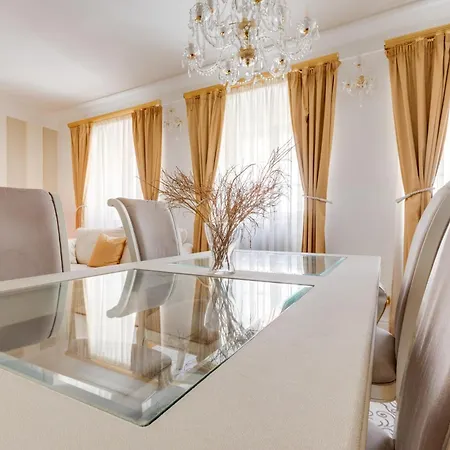 Apartment Charles Bridge Royal - Castle District *