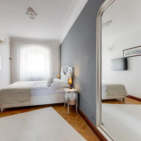 Apartment Charles Bridge Royal - Castle District *