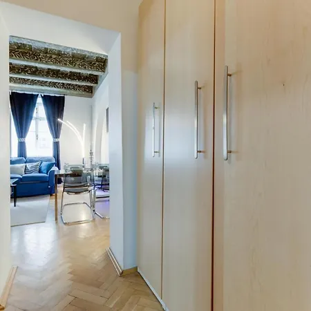 Charles Bridge Royal - Castle District Apartment Prague