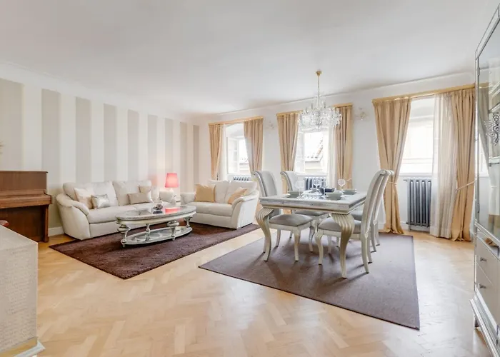 Charles Bridge Royal - Castle District Apartment